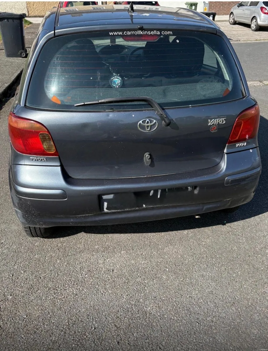 Toyota Yaris 2005 - Image 4