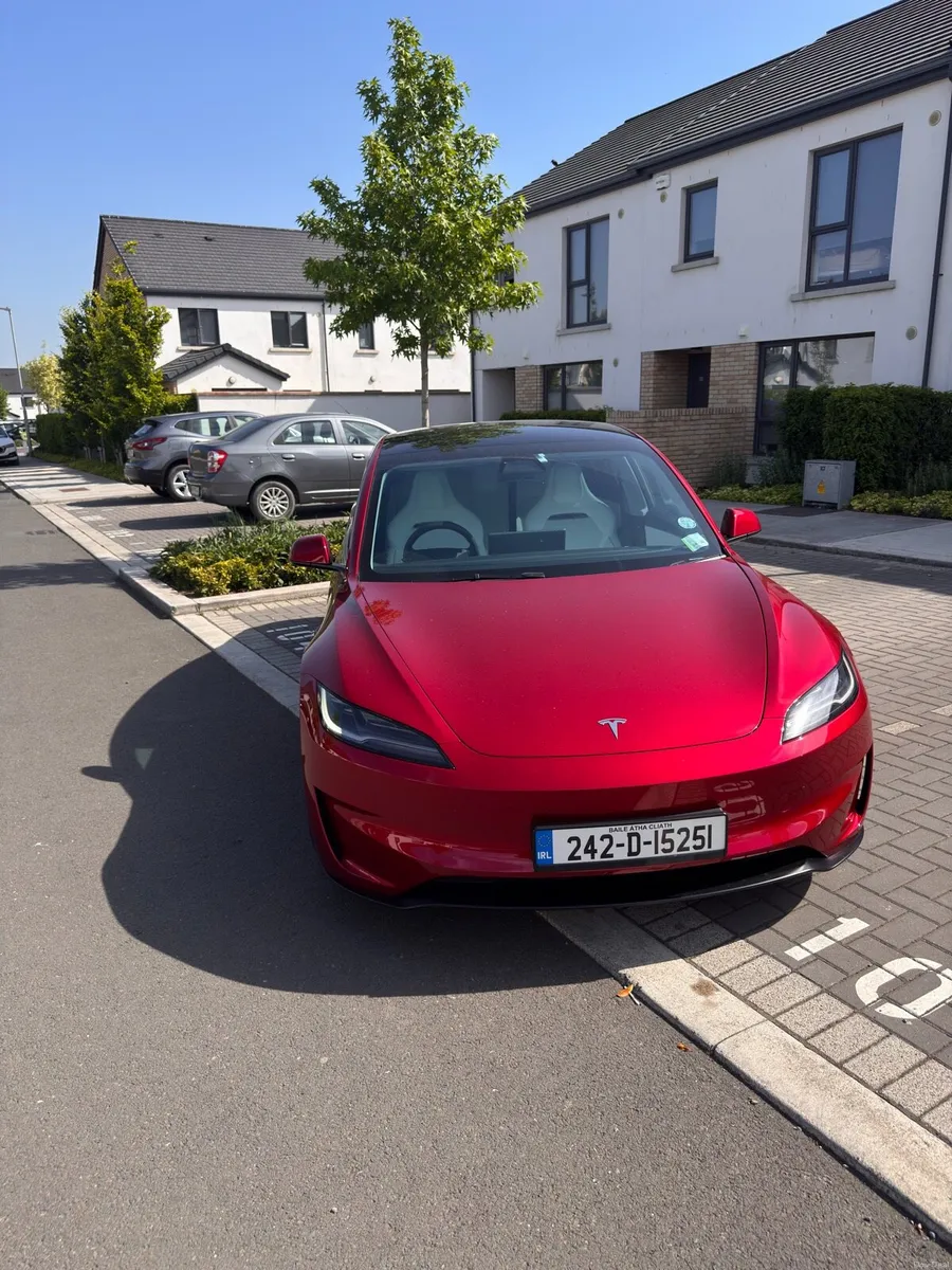 Tesla Model 3 Performance AWD with stalks + extras - Image 1