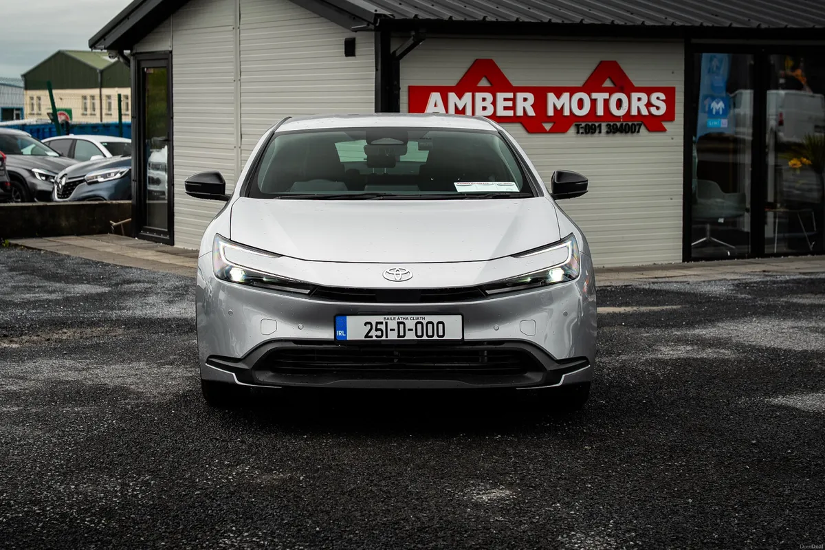 2025 TOYOTA PRIUS SELF CHARGE HYBRID AUTO - Image 2