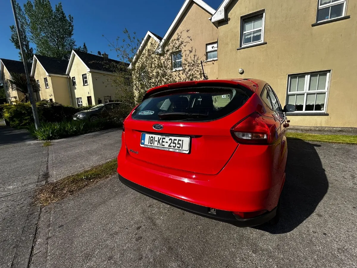 Ford Focus 2018 - Image 2