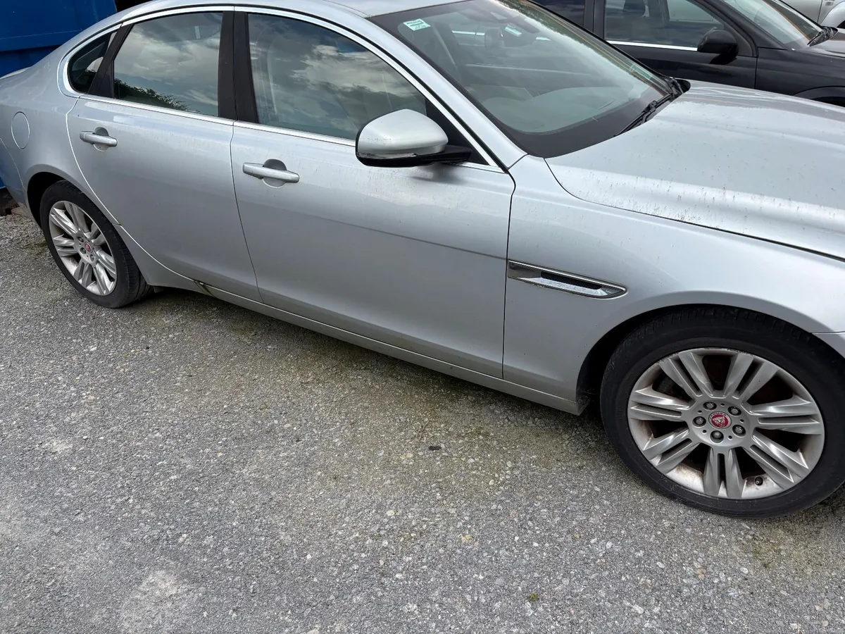 Jaguar XF 2016 - Image 3