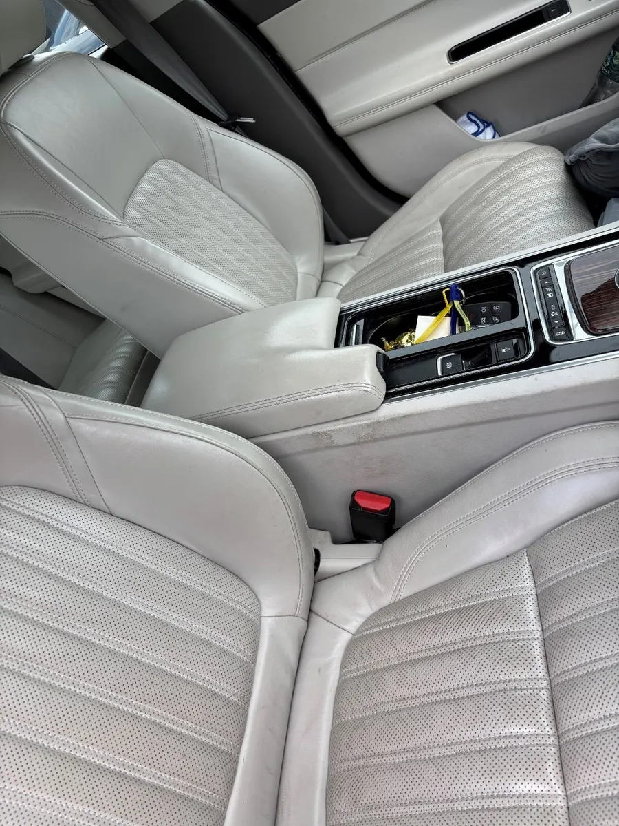 Jaguar XF 2016 - Image 5