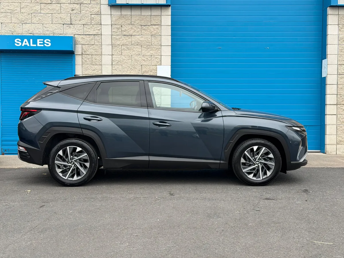 Tucson 2022 Executive Low Kms!! - Image 3