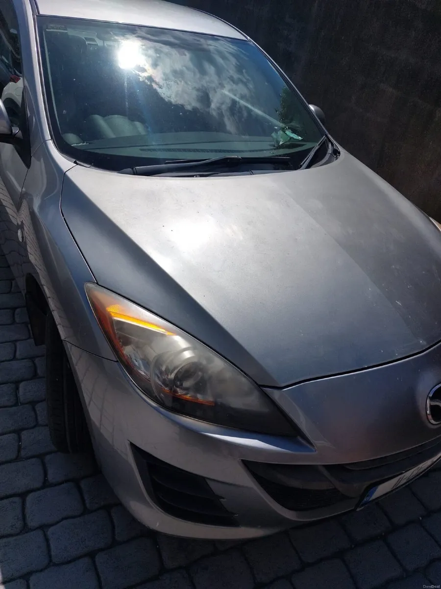 Mazda Mazda3 2011 - Image 3