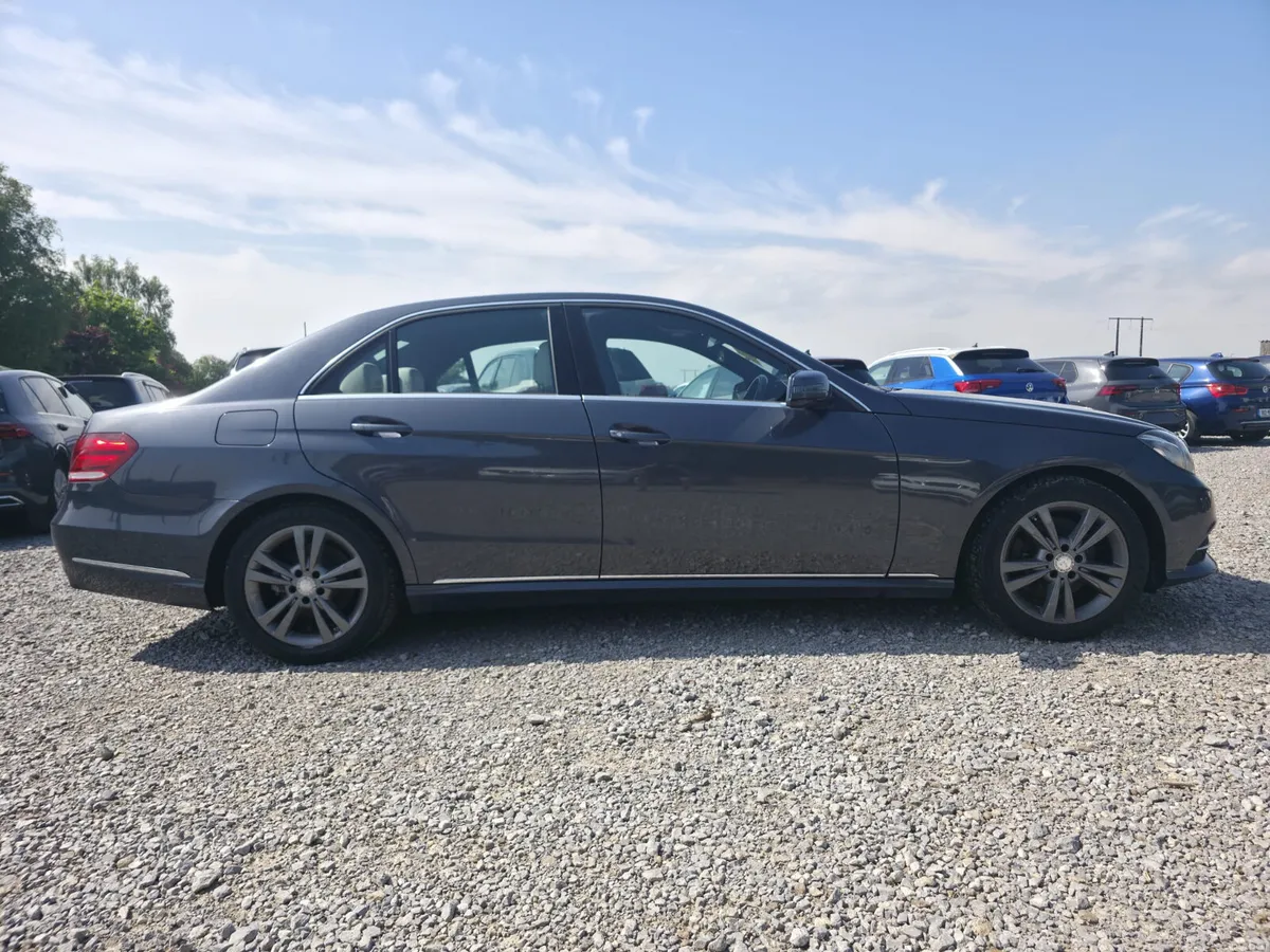 Mercedes-Benz E-Class 2015 Diesel Hybrid - Image 6