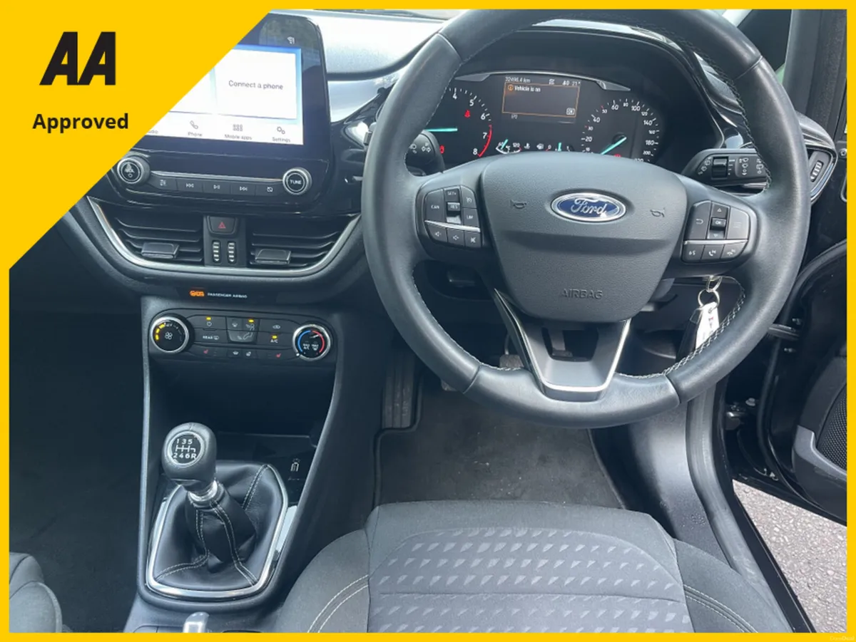 Ford Fiesta TITANIUM 5 DR 1.0 100PS M6 4DR - Image 4