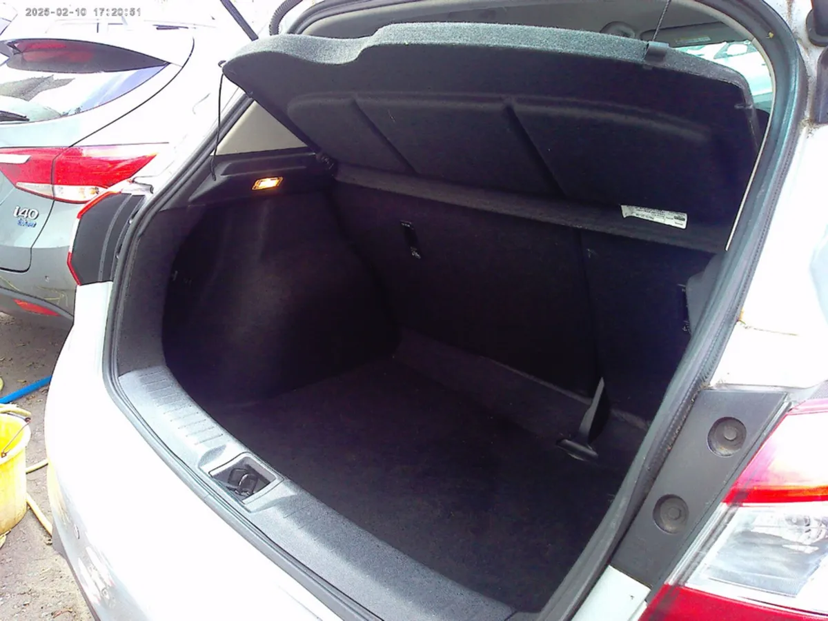 Nissan Pulsar 1.2 PET SV E6 4DR - Image 4