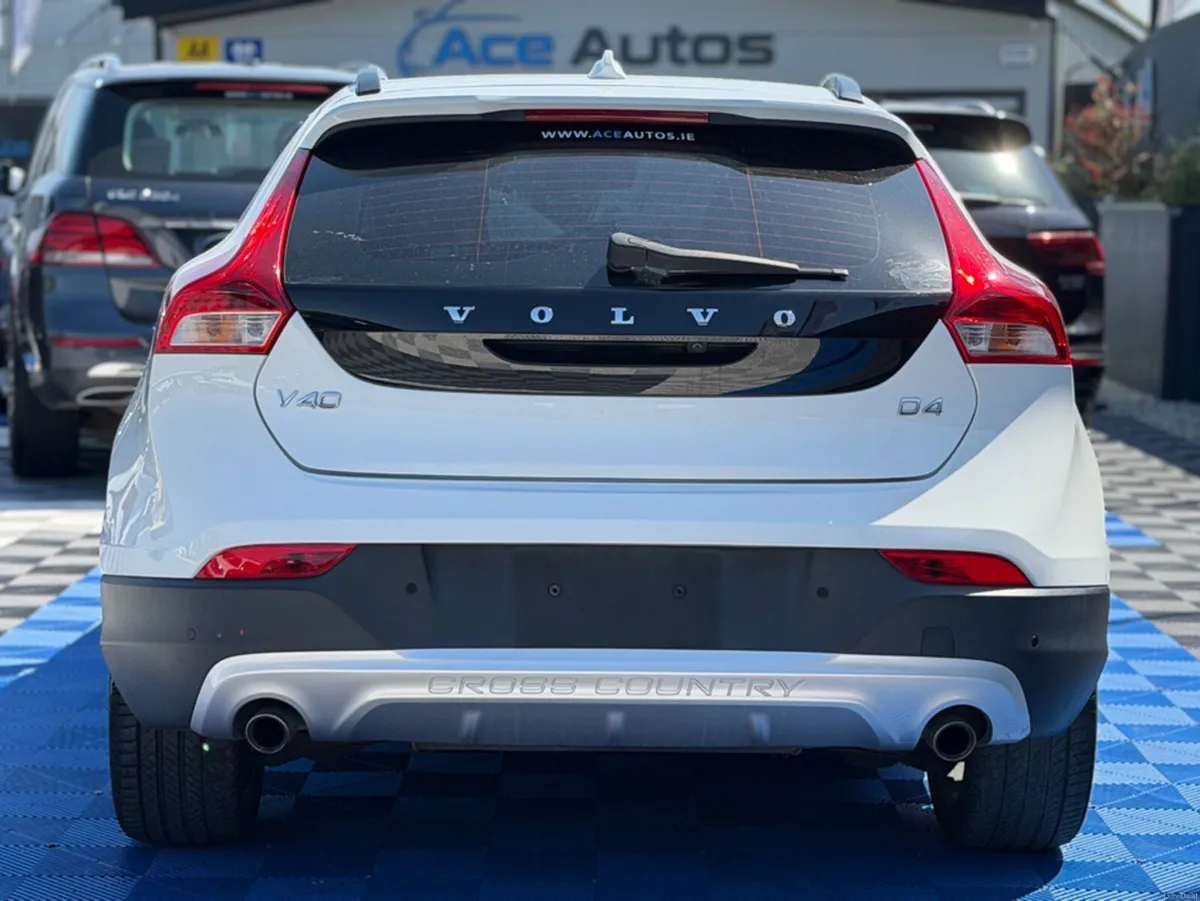 Volvo V40 2.0L DIESEL- AUTO - 12M WARRANTY - CAR: - Image 6