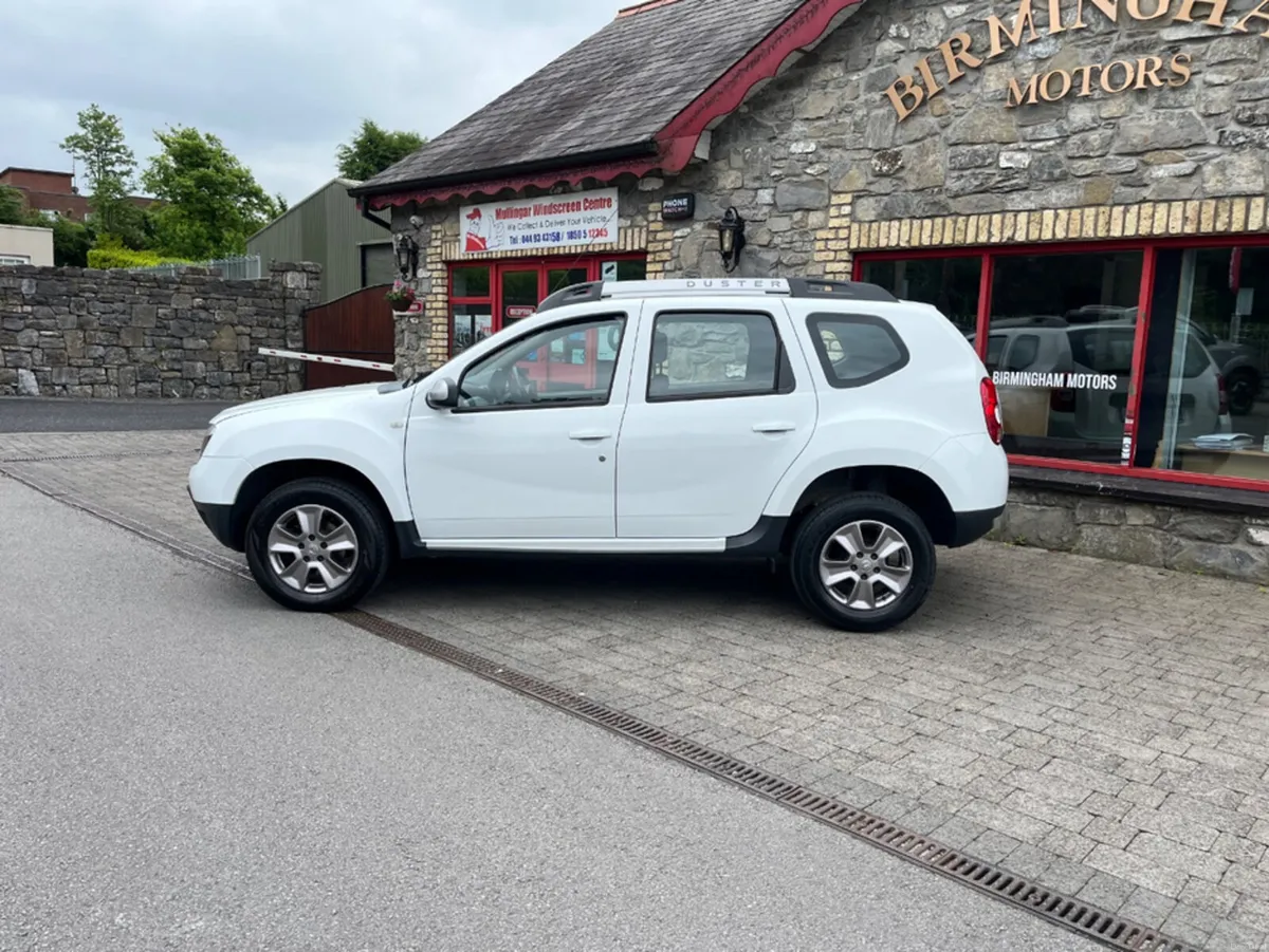 Dacia Duster SIGNATURE 1.5 DCI 110 - Image 3