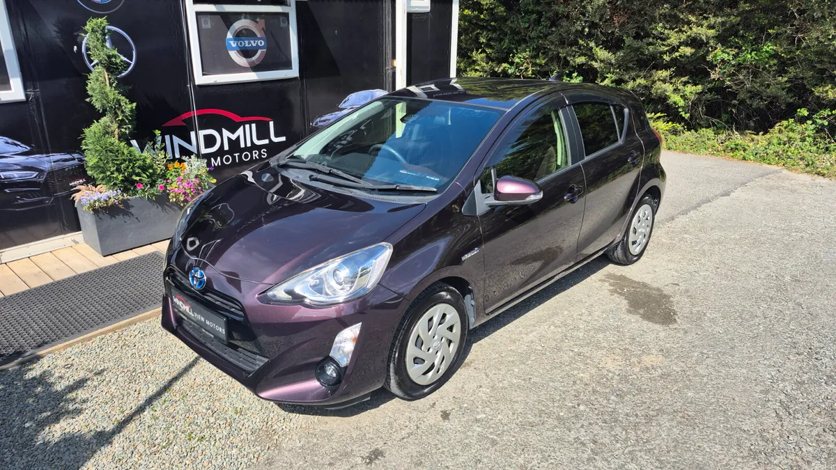 Toyota Aqua Hybrid Automatic 2016 - Image 4