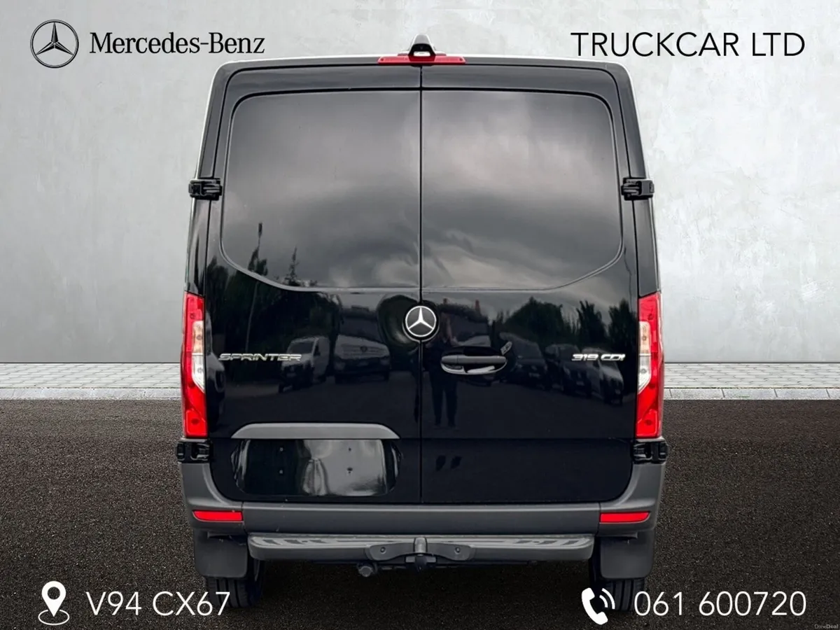 319.36 Mercedes Benz Sprinter Select A/T Low Roof - Image 5