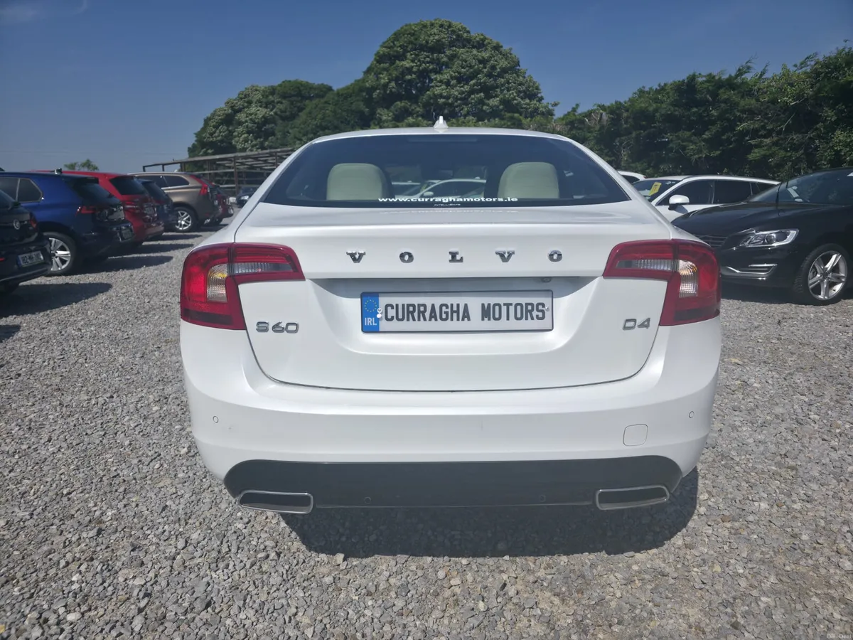 2016 Volvo S60 D4 Dynamic Edition Automatic - Image 4