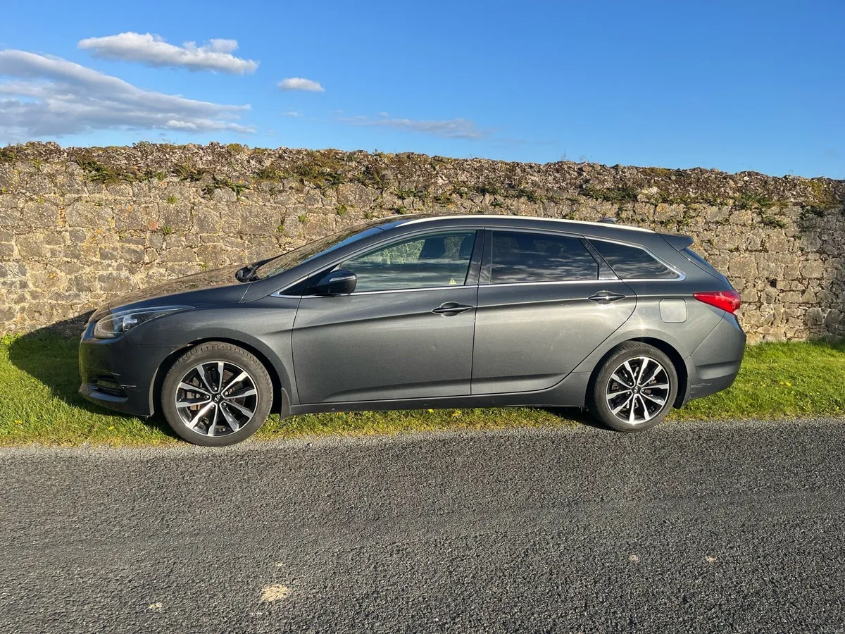 Hyundai i40 Estate Grey - Image 2