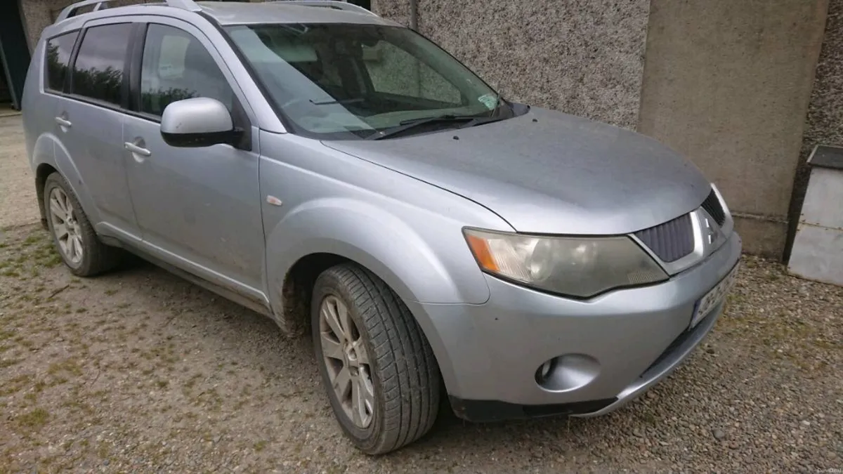 Mitsubishi Outlander - Image 2