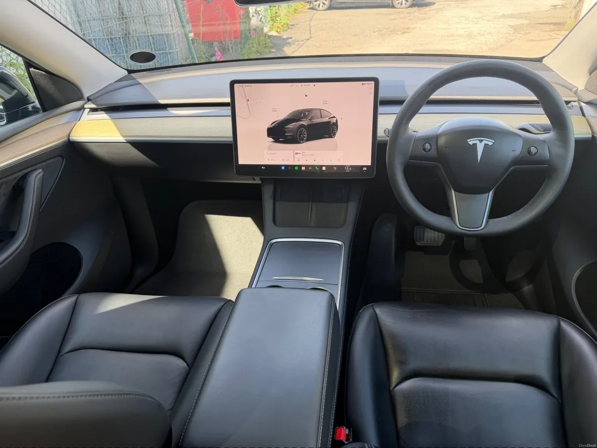 Tesla Model Y  long range dual motor - Image 3