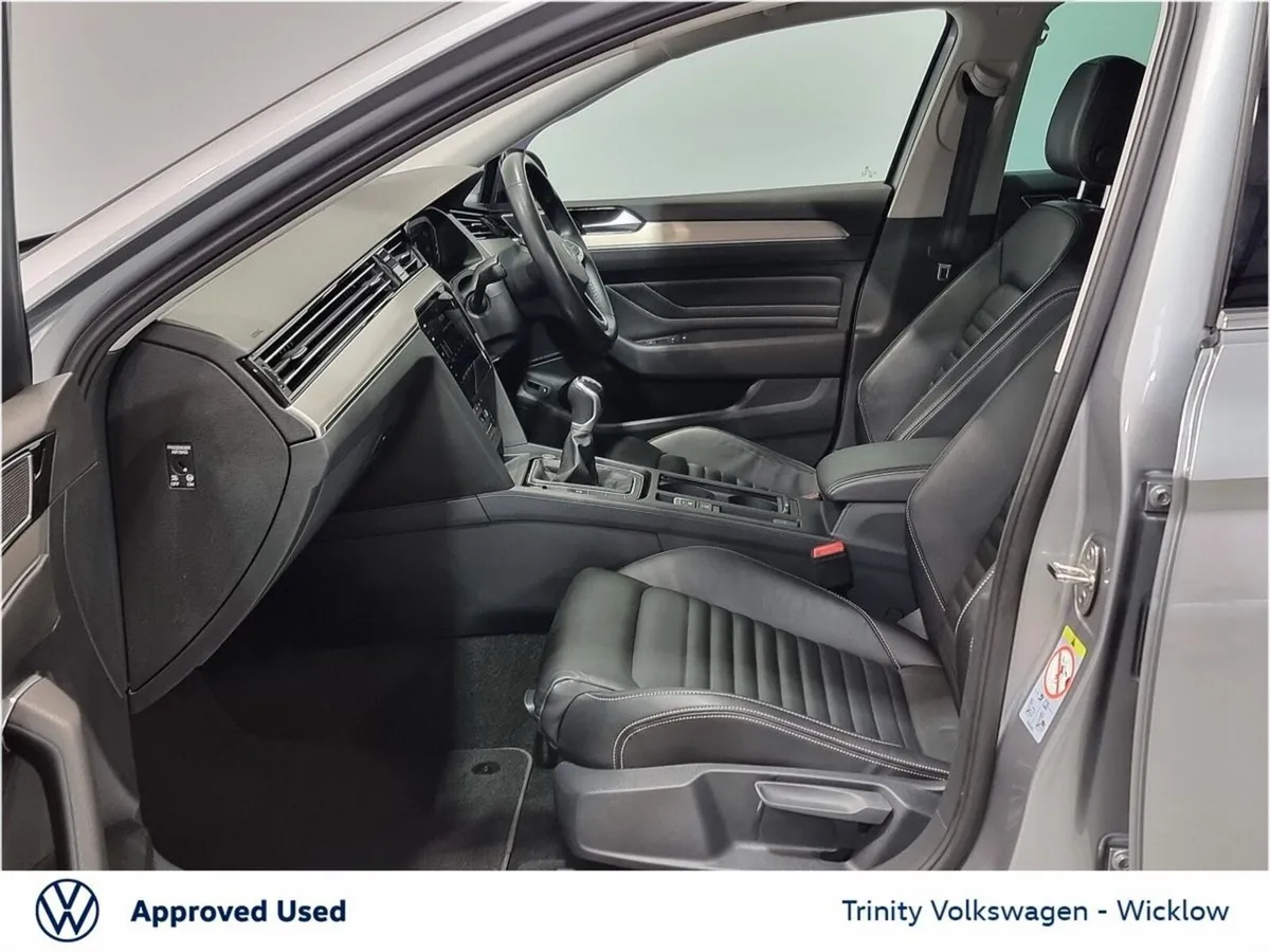 Volkswagen Passat ** DEPOSIT TAKEN ** ELEGANCE ** - Image 4