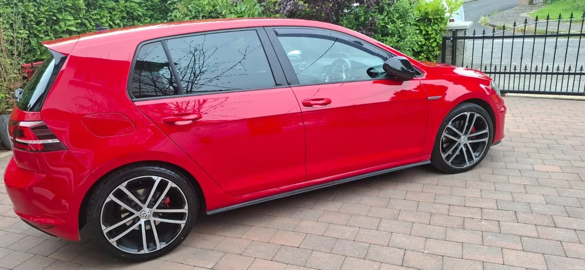 Volkswagen Golf 2016 GTD Manual - Image 4