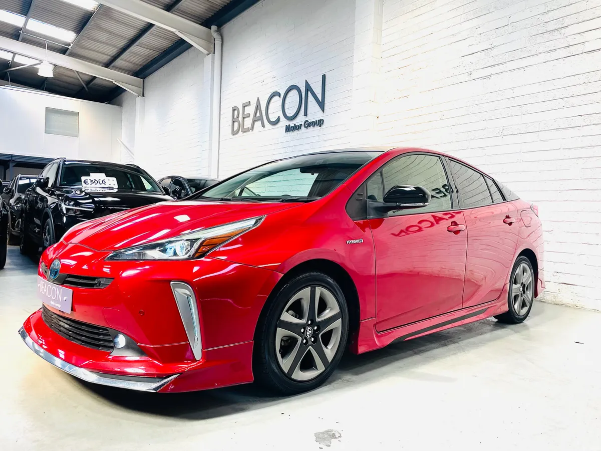 *2019*ONLY 28,000 MILES**TOYOTA PRUIS XLE LUXURY 1 - Image 3