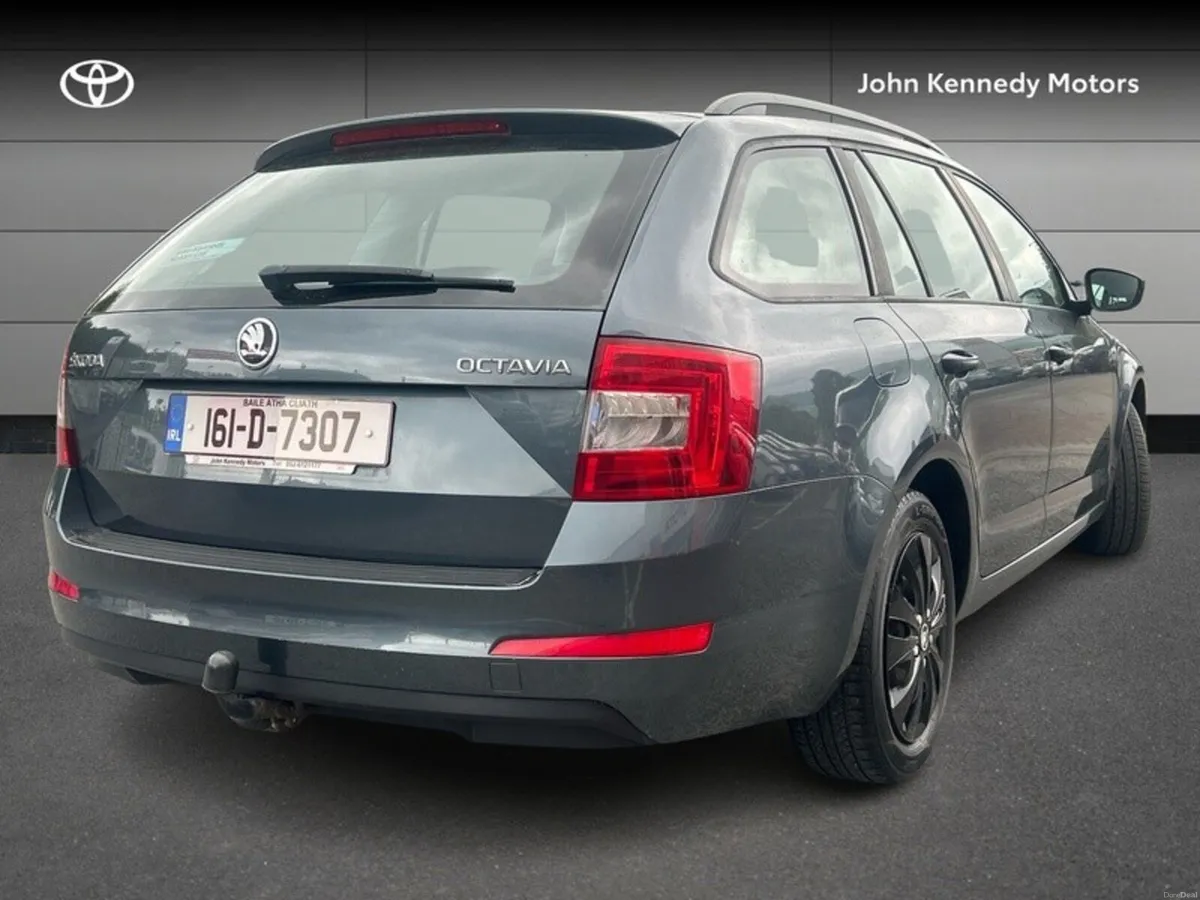 Skoda Octavia OCTAVIA ESTATE 1.6D - Image 2