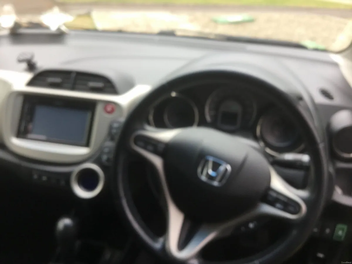 Honda Fit 2013 - Image 4