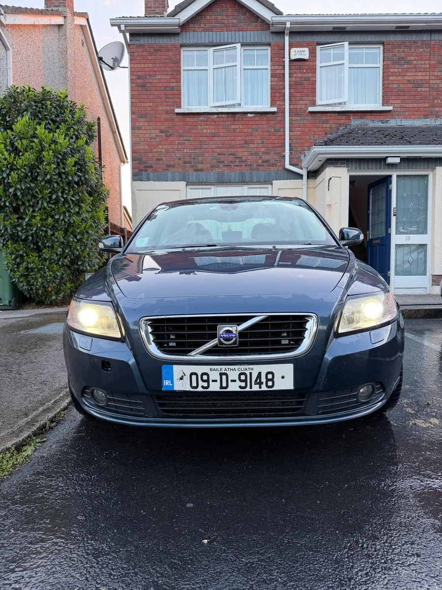 Volvo S40 II 1.6 diesel 2009 - Image 1