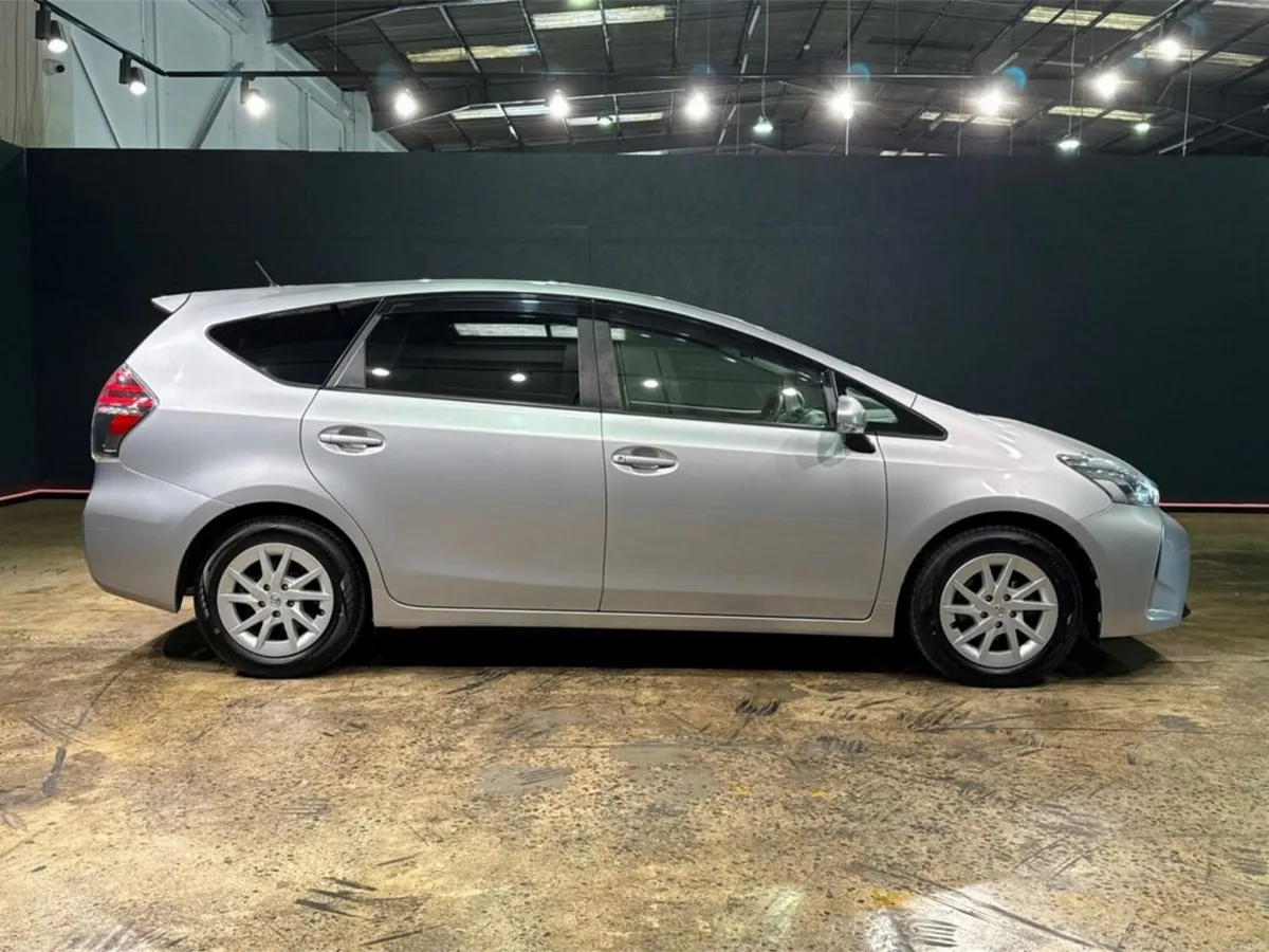 Toyota Prius HYBRID 1.8 AUTOMATIC - ALPHA - FACTOR - Image 3
