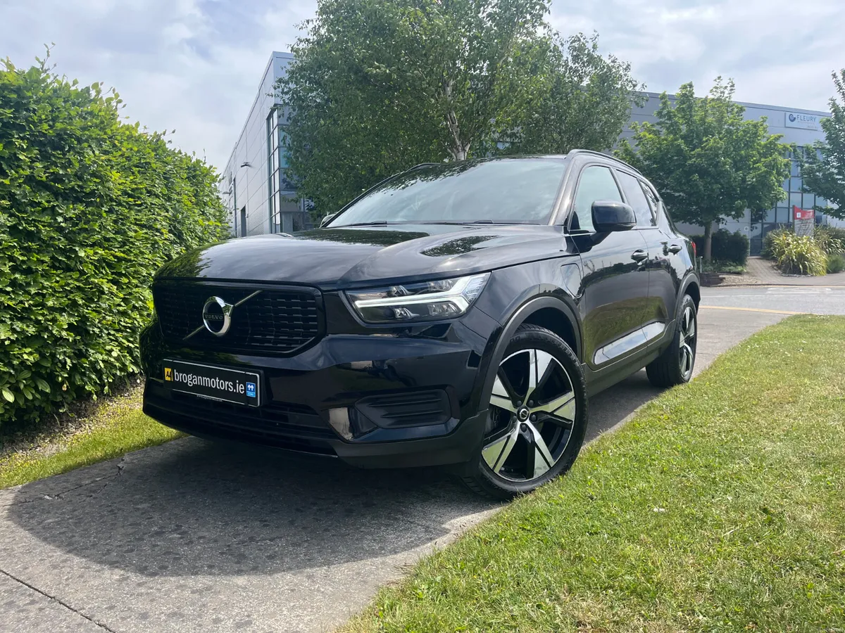 Volvo XC40 2021 1.5 R Design*Phev* - Image 3