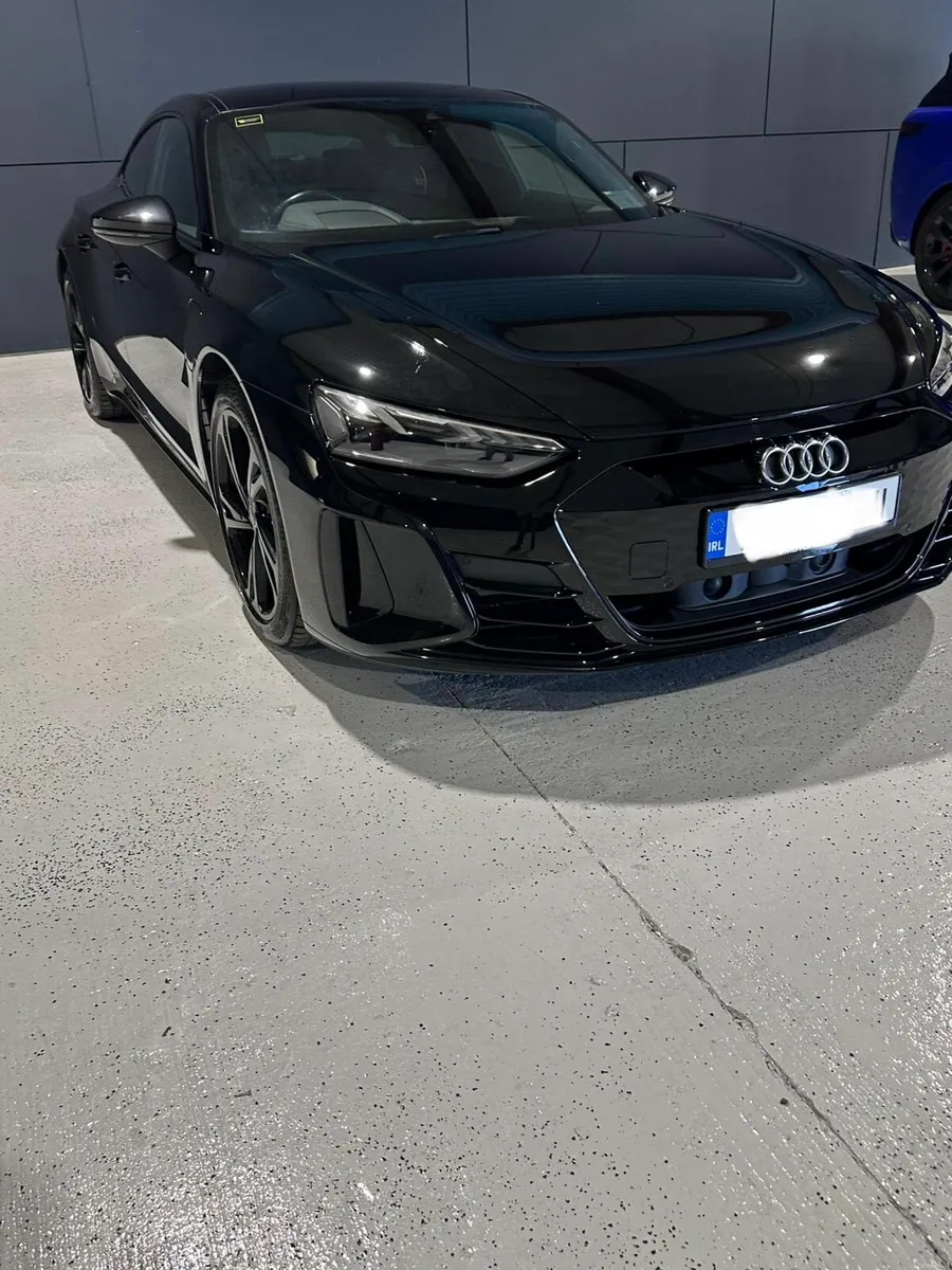 Audi e-tron GT quattro - Image 2