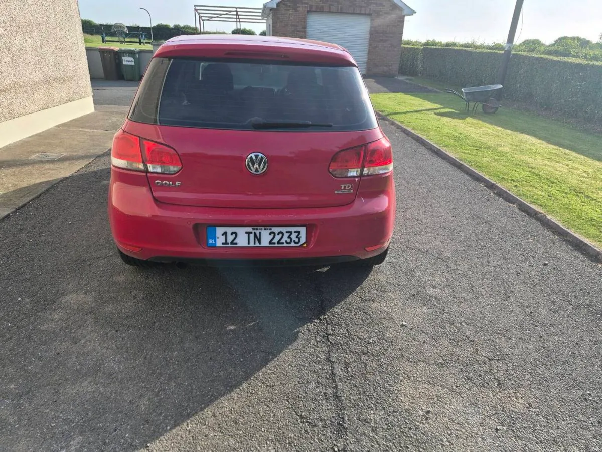 Car - Image 2