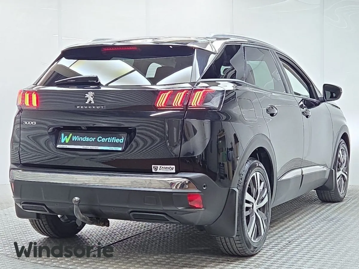 Peugeot 3008 1.5 BlueHDi 130bhp Allure Auto - Image 3