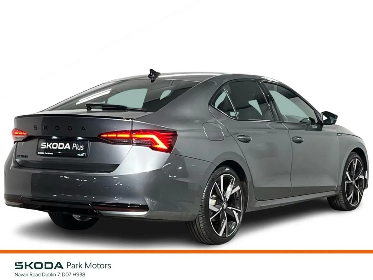 Skoda Octavia Sportline DSG 2.0TDI 150BHP - Revers - Image 3