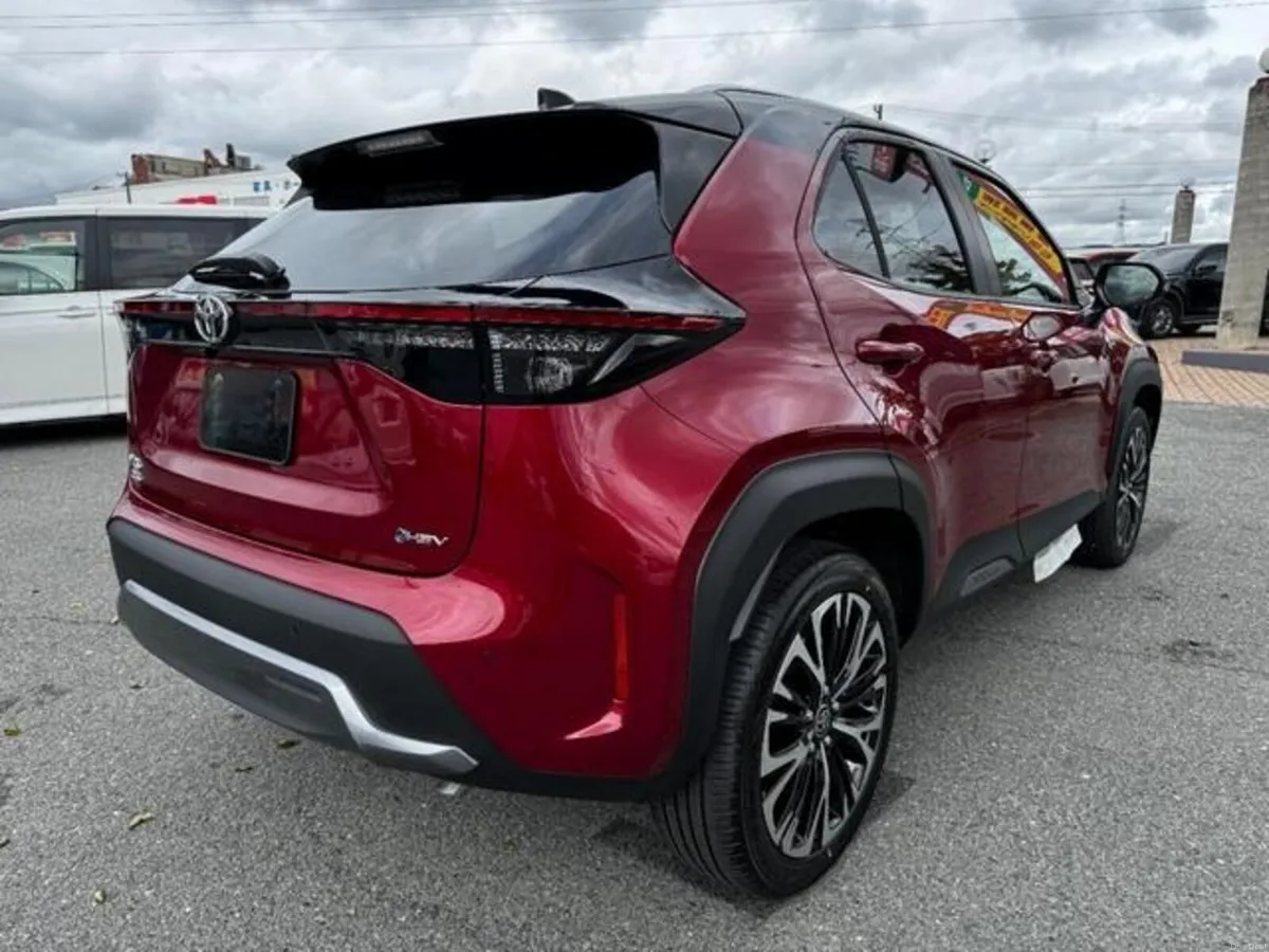 2026 YARIS CROSS HYBRID ADVENTURE - Image 4