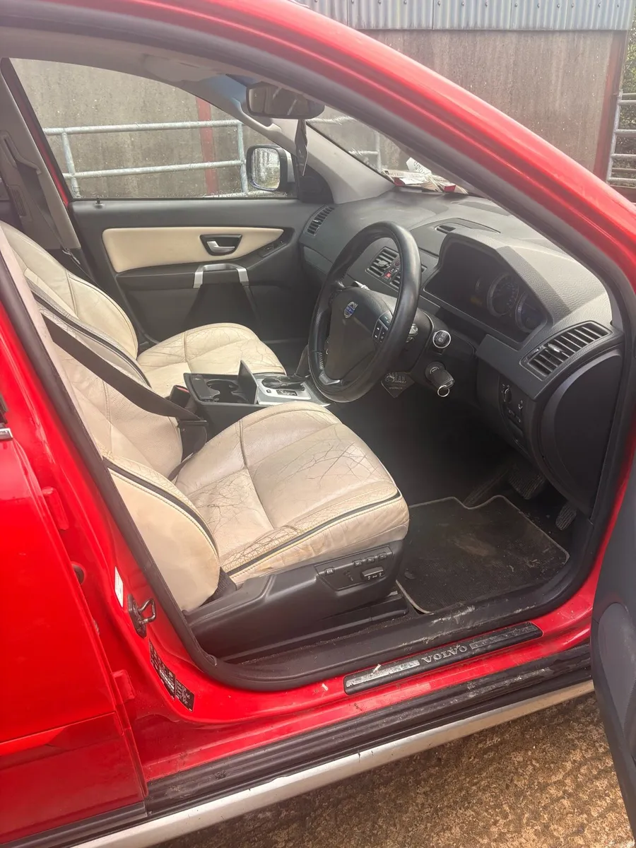 Volvo xc90 2008 - Image 4