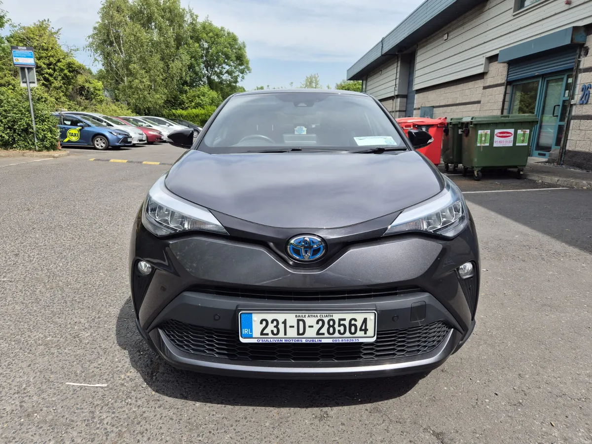TOYOTA C-HR SPORT / 2023 / 1.8 HYBRID / AUTOMATIC - Image 2