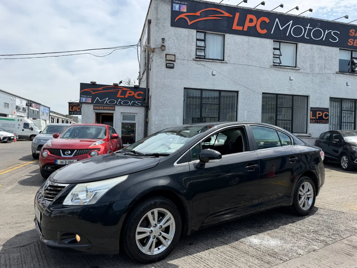 Toyota Avensis 2010 Low Mileage - Image 2