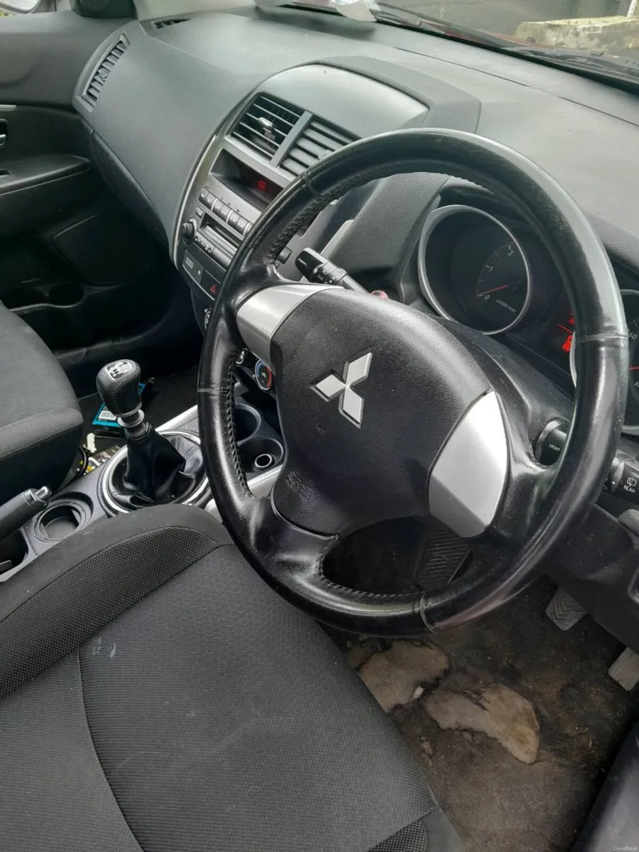 Car - Image 2