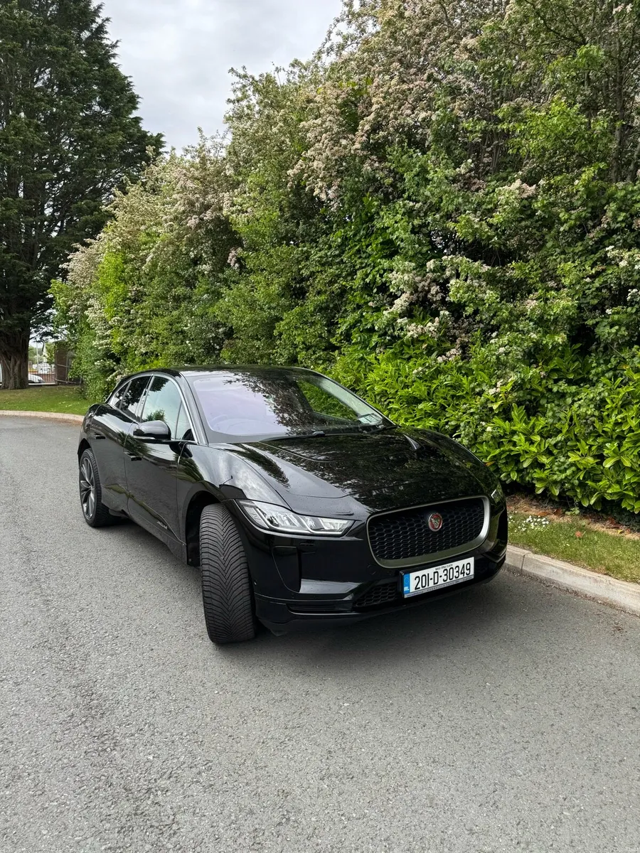 Jaguar I-Pace EV400 S 400PS - Image 4