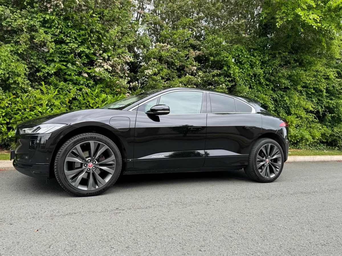 Jaguar I-Pace EV400 S 400PS - Image 2