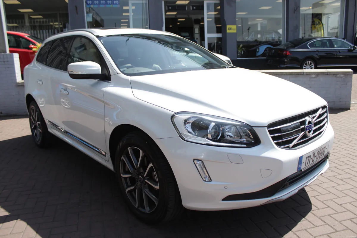 2.0D4 INSCRIPTION 5DR ESTATE AUTO WITH PANORAMIC S - Image 2