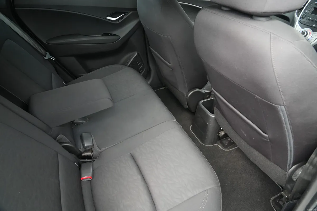2014 Hyundai ix20 1.4 Diesel Manual - Image 4