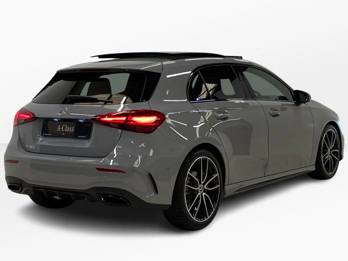 Mercedes-Benz A-Class A 180 AMG Line Edition *Pano - Image 3