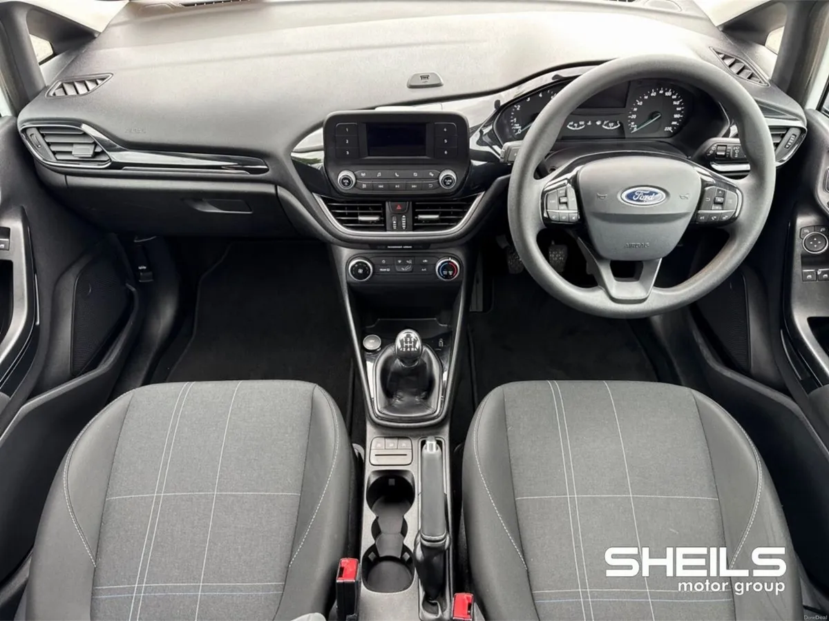 Ford Fiesta 1.1L Ti-VCT 70 PS Zetec - Image 3
