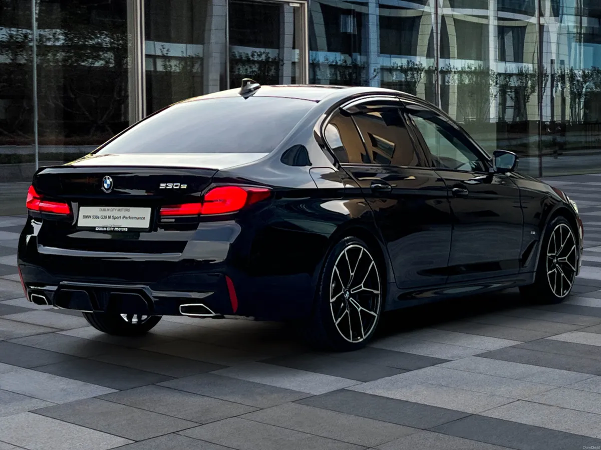 BMW 530e G30 M Sport Joy Plus Edition - Image 6