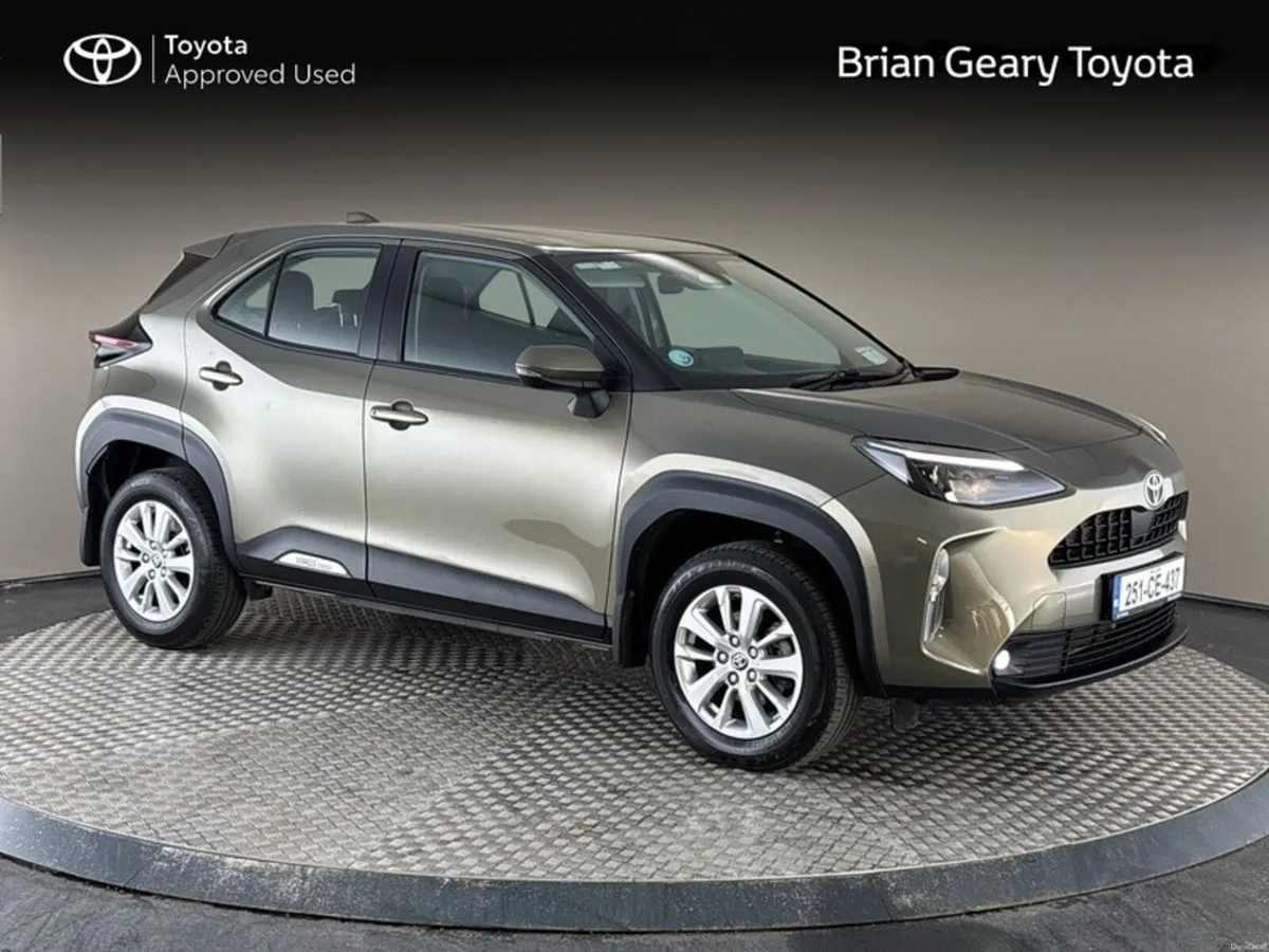 Toyota Yaris Cross HYBRID LUNA - Image 1