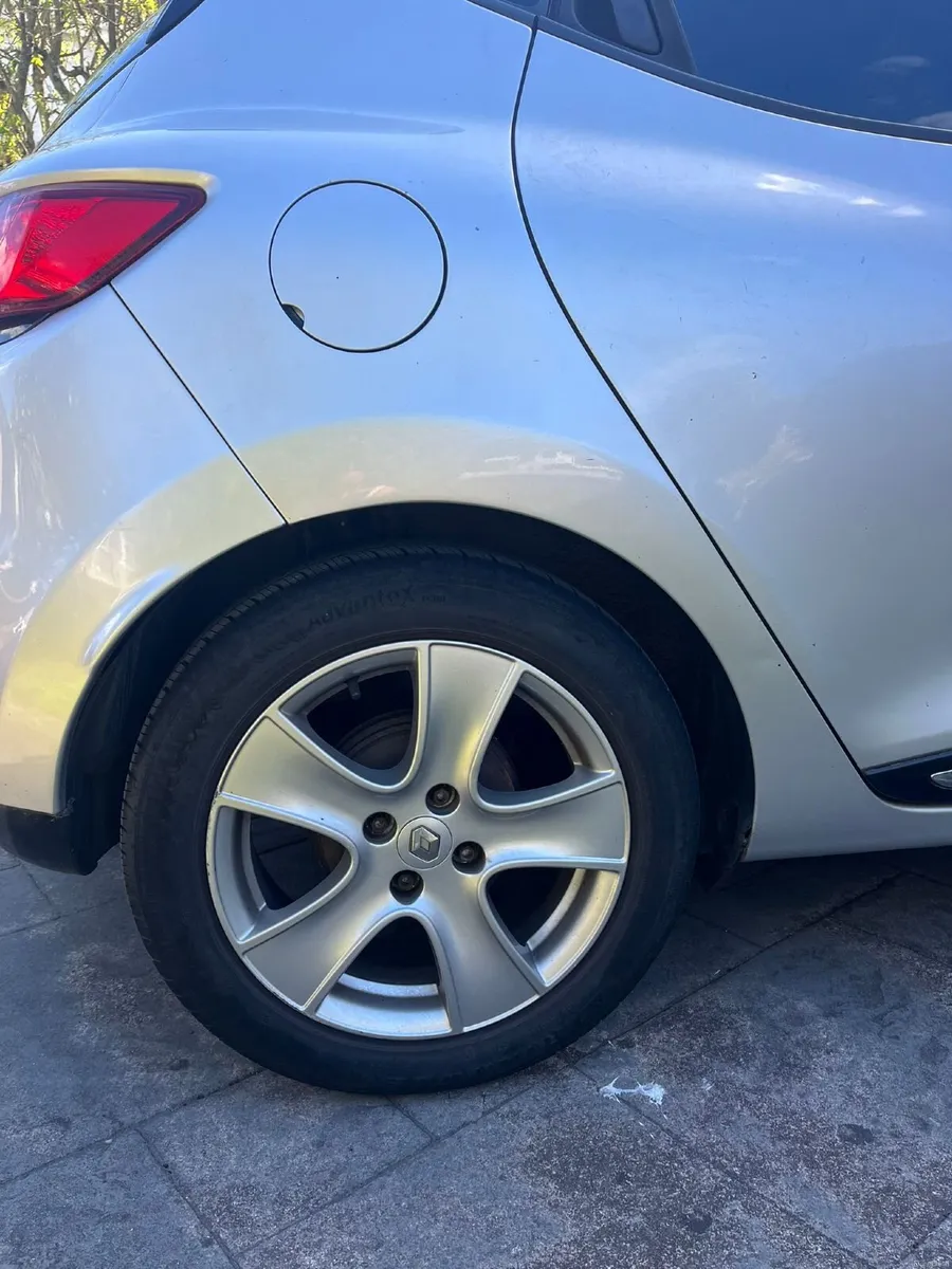 Renault Clio 2016 - Image 4