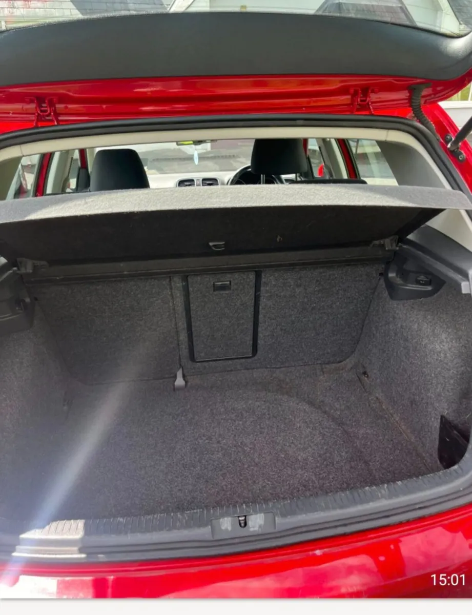 Volkswagen Golf 2011 - Image 5