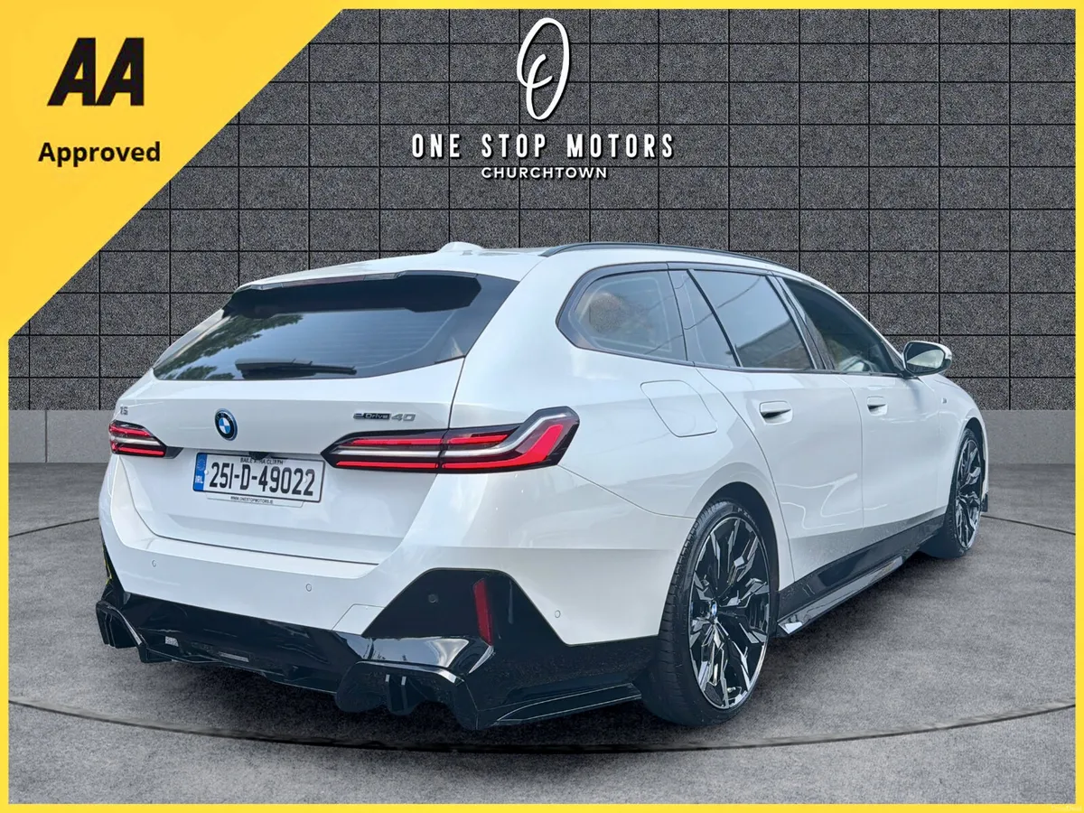 2025 BMW i5 MSPORT PRO *FULL OPTION* 1OWNER - Image 5