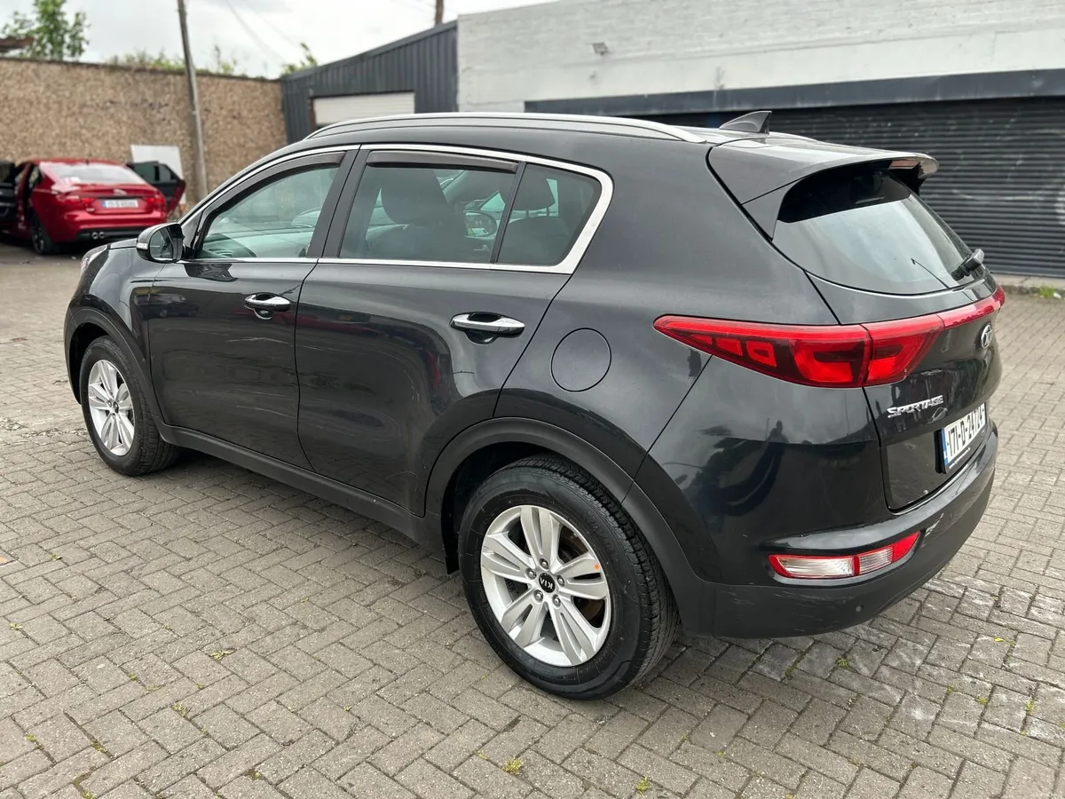 Kia Sportage 2017 1.7D NCT05/28 - Image 4