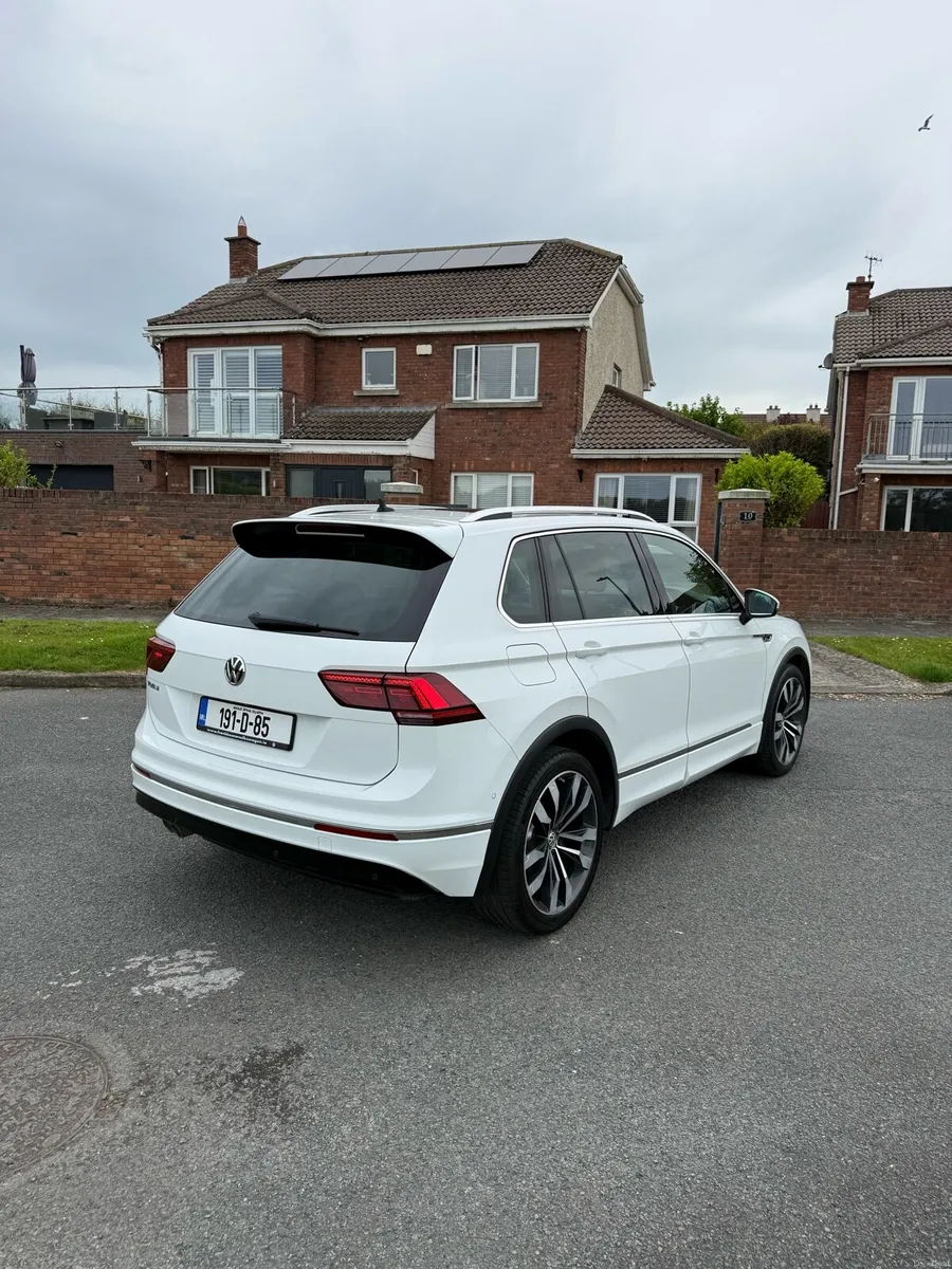 Volkswagen Tiguan 2.0 TDI R-Line DSG - Image 4