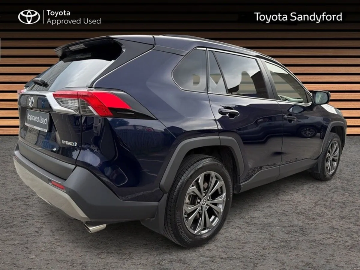 Toyota RAV4 HYBRID SOL // LEATHER HEATED SEATS // - Image 2